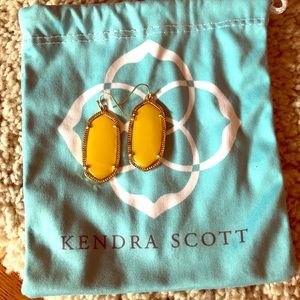 Kendra Scott Elle Earrings!